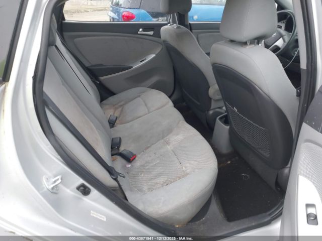 Hyundai ACCENT Gls Image 10