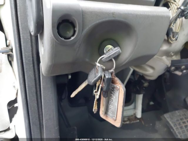 Freightliner M2 106 Medium Duty Image 7