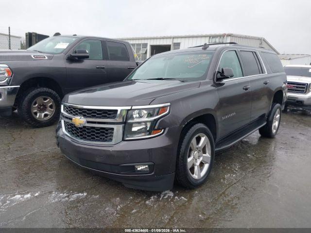 Chevrolet Suburban Lt Image 3