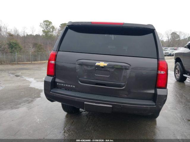 Chevrolet Suburban Lt Image 10