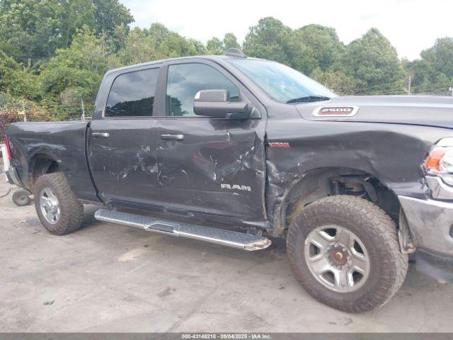 Ram 2500 Big Horn  4x4 6'4 Box Image 2