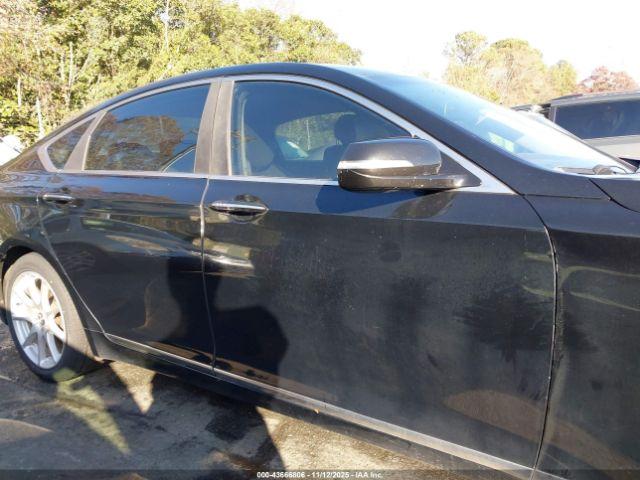 Genesis G80 3.8 Image 2