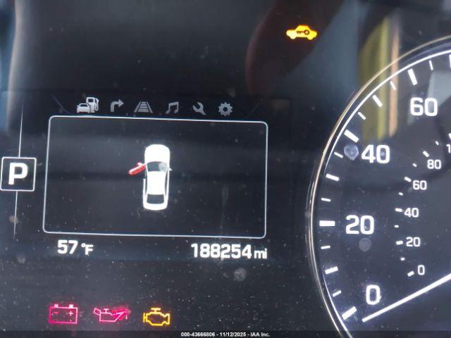 Genesis G80 3.8 Image 15