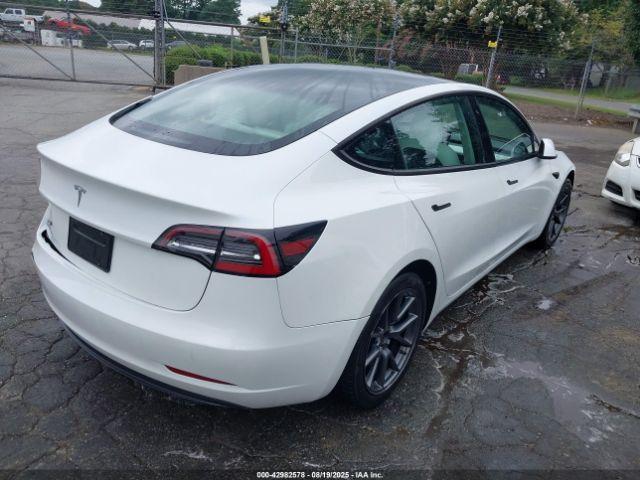 Tesla Model 3 Rear-wheel Drive Image 6