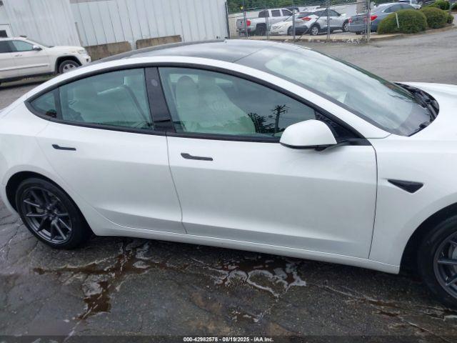 Tesla Model 3 Rear-wheel Drive Image 5