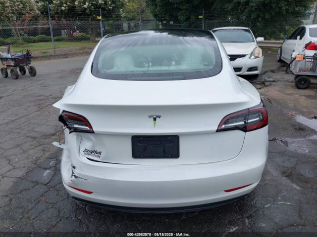 Tesla Model 3 Rear-wheel Drive Image 17