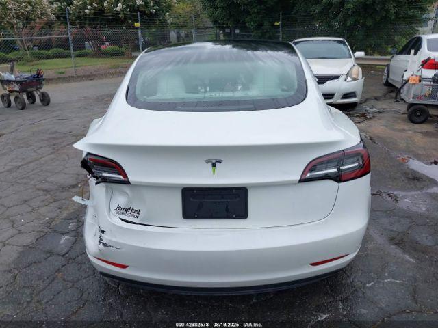 Tesla Model 3 Rear-wheel Drive Image 17