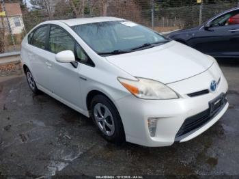  Salvage Toyota Prius