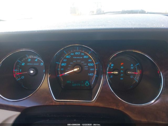 Ford Taurus Sel Image 8