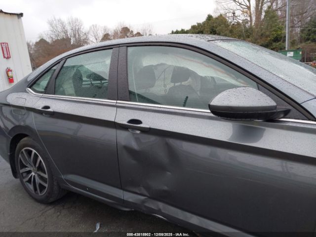 Volkswagen Jetta 1.5t Se Image 14