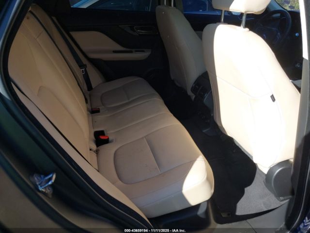 Jaguar F-PACE Premium P250 Awd Automatic Image 17