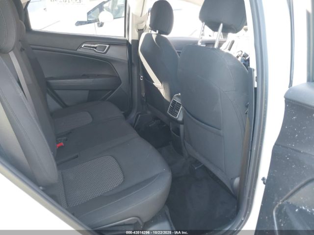 Kia Sportage Lx Image 9