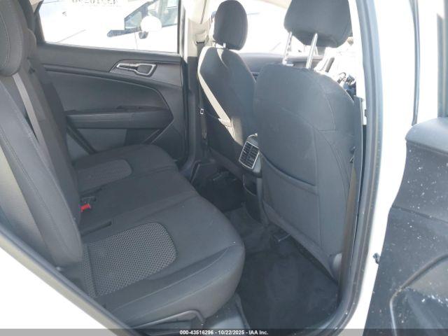 Kia Sportage Lx Image 9