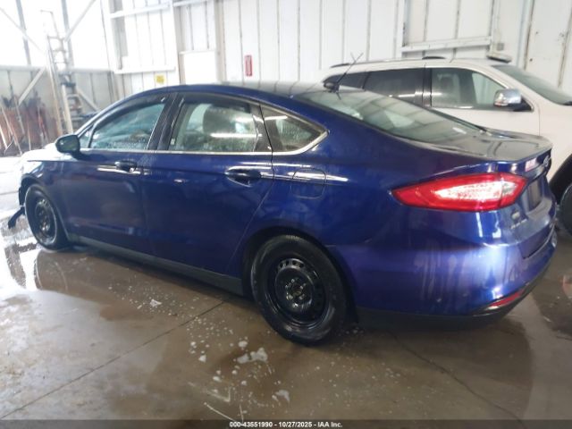 Ford Fusion S Image 10