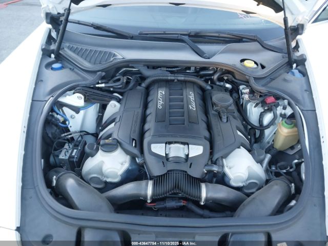 Porsche Panamera Turbo Image 10