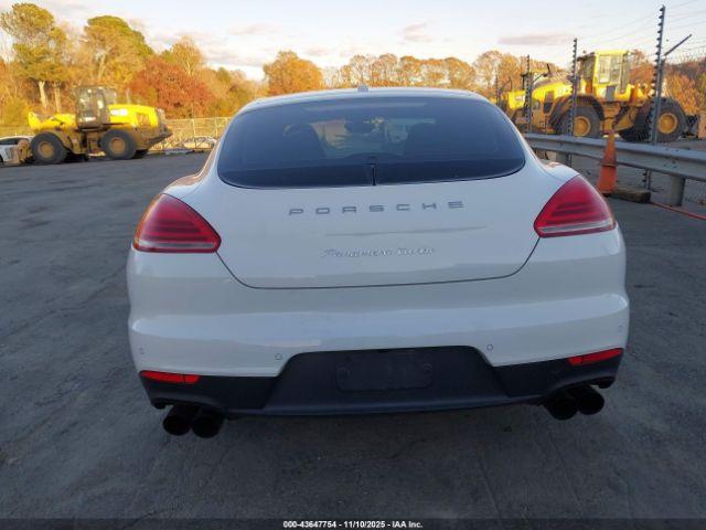 Porsche Panamera Turbo Image 2