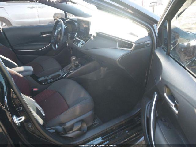 Toyota Corolla Se Image 13