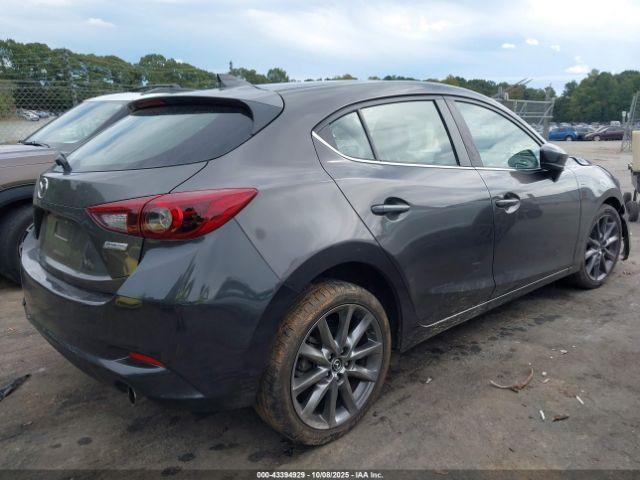 Mazda Mazda3 Grand Touring Image 9