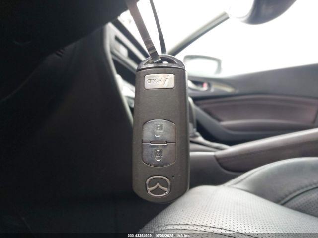 Mazda Mazda3 Grand Touring Image 15