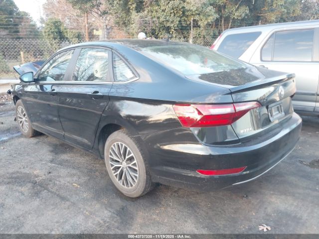 Volkswagen Jetta Image 16