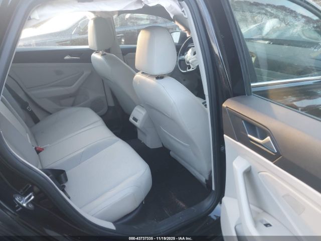 Volkswagen Jetta Image 14