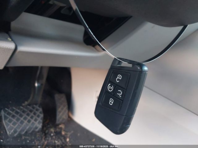 Volkswagen Jetta Image 8