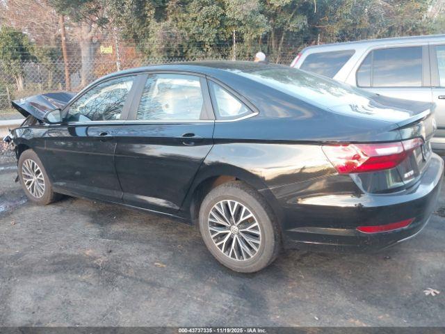 Volkswagen Jetta Image 7