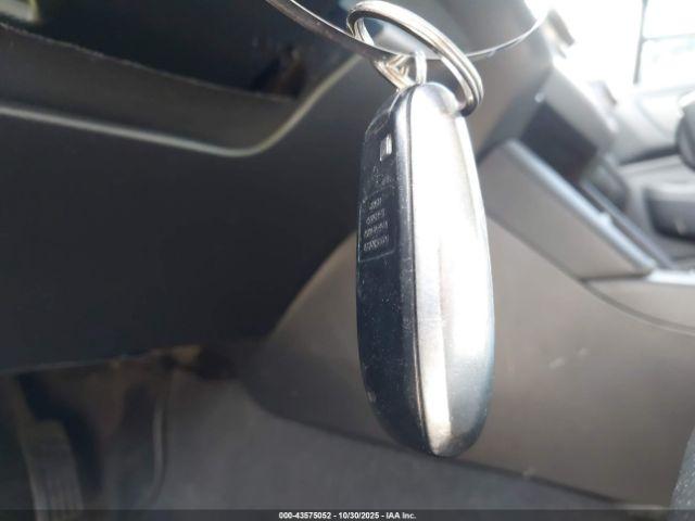 Subaru Outback 2.5i Limited Image 10