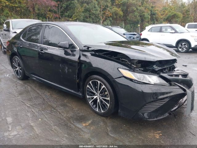 Toyota Camry Se Image 1