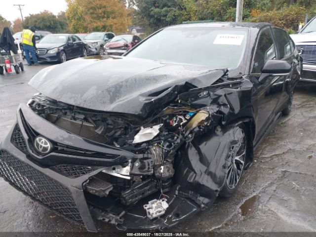 Toyota Camry Se Image 3