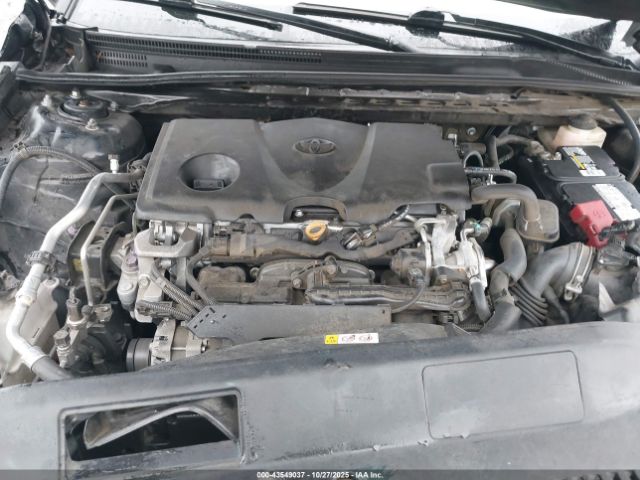 Toyota Camry Se Image 9