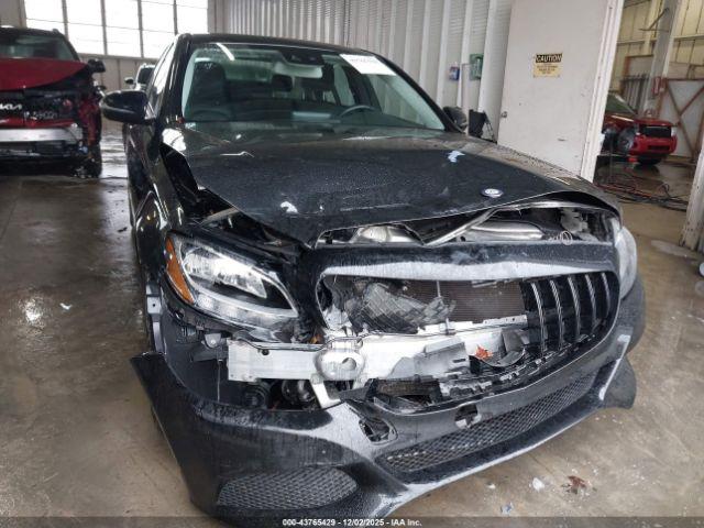 Mercedes-Benz C-Class 4matic Image 2