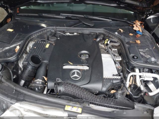 Mercedes-Benz C-Class 4matic Image 11