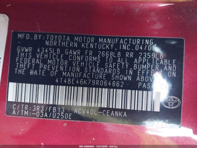 Toyota Camry Le Image 11