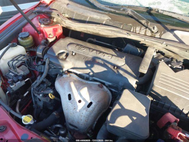 Toyota Camry Le Image 10