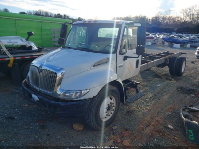 International 4000 4300 Image 2