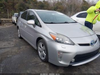  Salvage Toyota Prius
