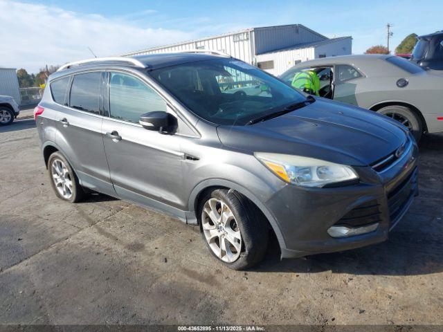  Salvage Ford Escape