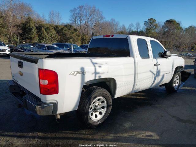 Chevrolet Silverado 1500 Work Truck Image 4