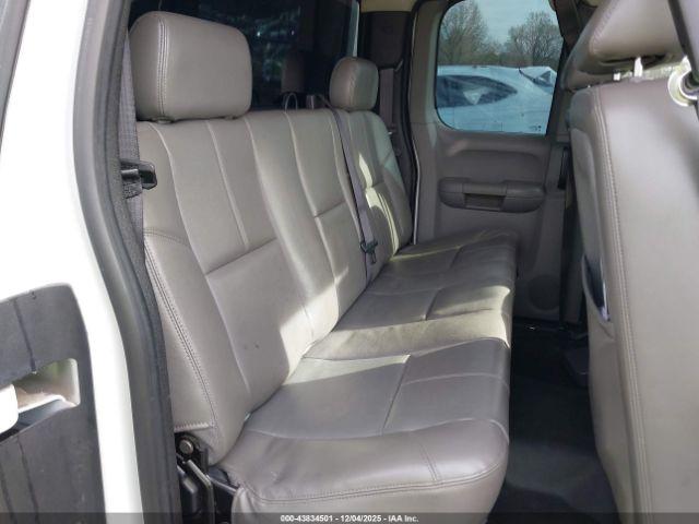 Chevrolet Silverado 1500 Work Truck Image 13