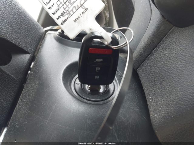 Honda HR-V Lx Image 6