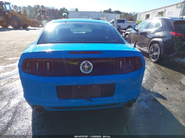 Ford Mustang V6 Image 13