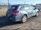 Subaru Outback 2.5i Image 11