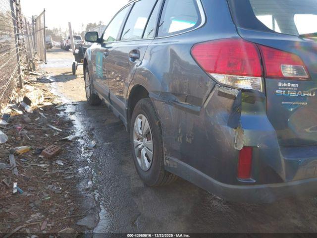 Subaru Outback 2.5i Image 3