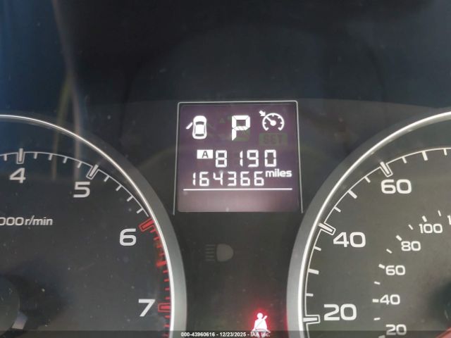 Subaru Outback 2.5i Image 5