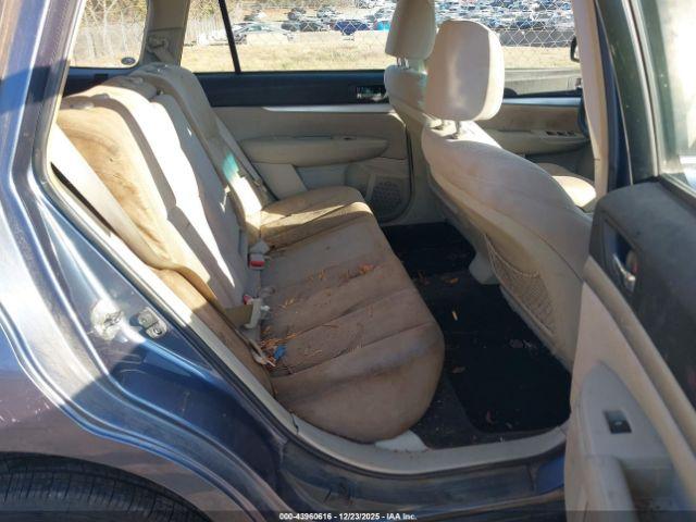 Subaru Outback 2.5i Image 4