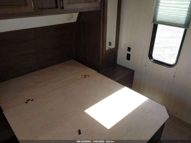 Forest River Cherokee Grey Wolf Image 14