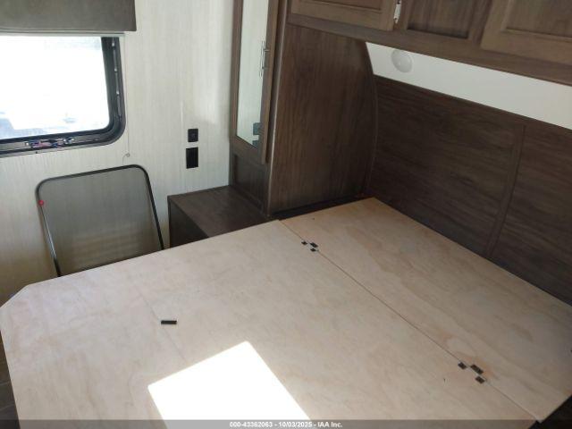 Forest River Cherokee Grey Wolf Image 16