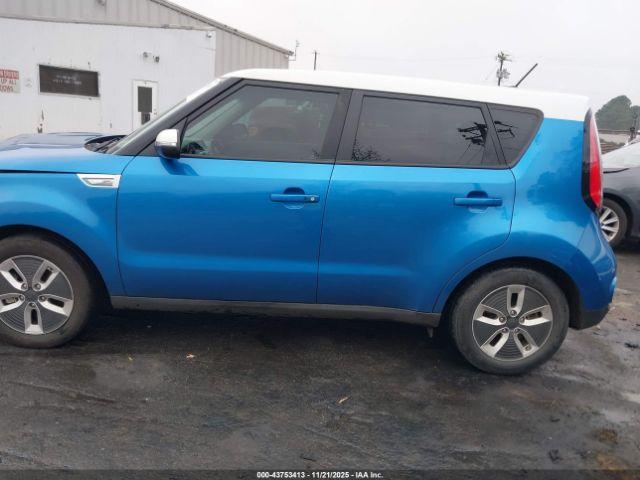 Kia Soul Image 10