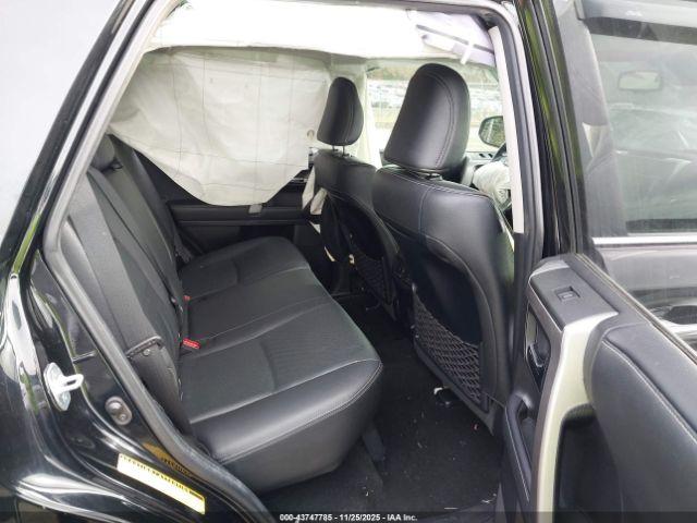 Toyota 4Runner Limited Image 16